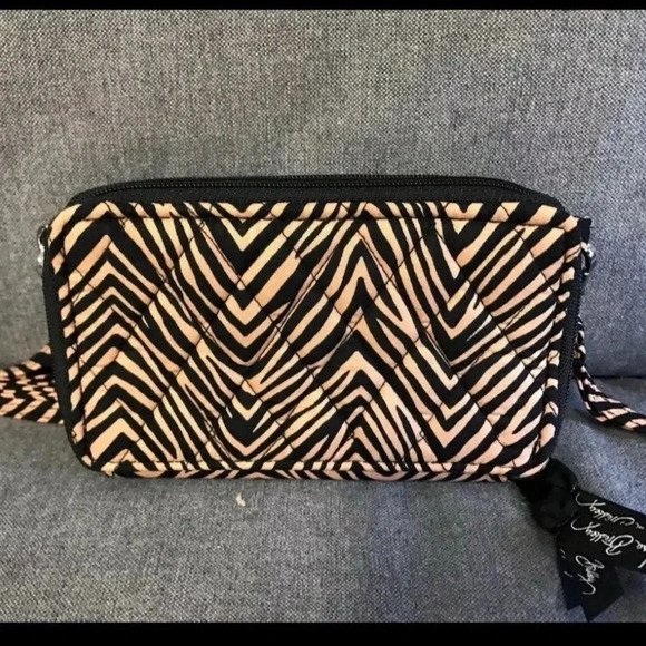 - Vera Bradley Zebra Pattern Crossbody with Wristlet Black/Tan - Picture 5 of 14